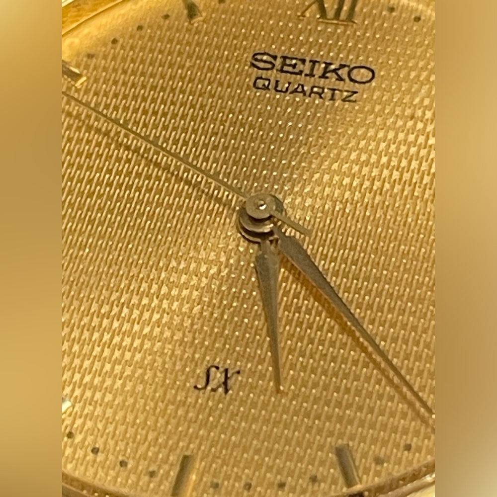 Seiko Gold Tone Men's‎ Dress Watch - Picture 12 of 13